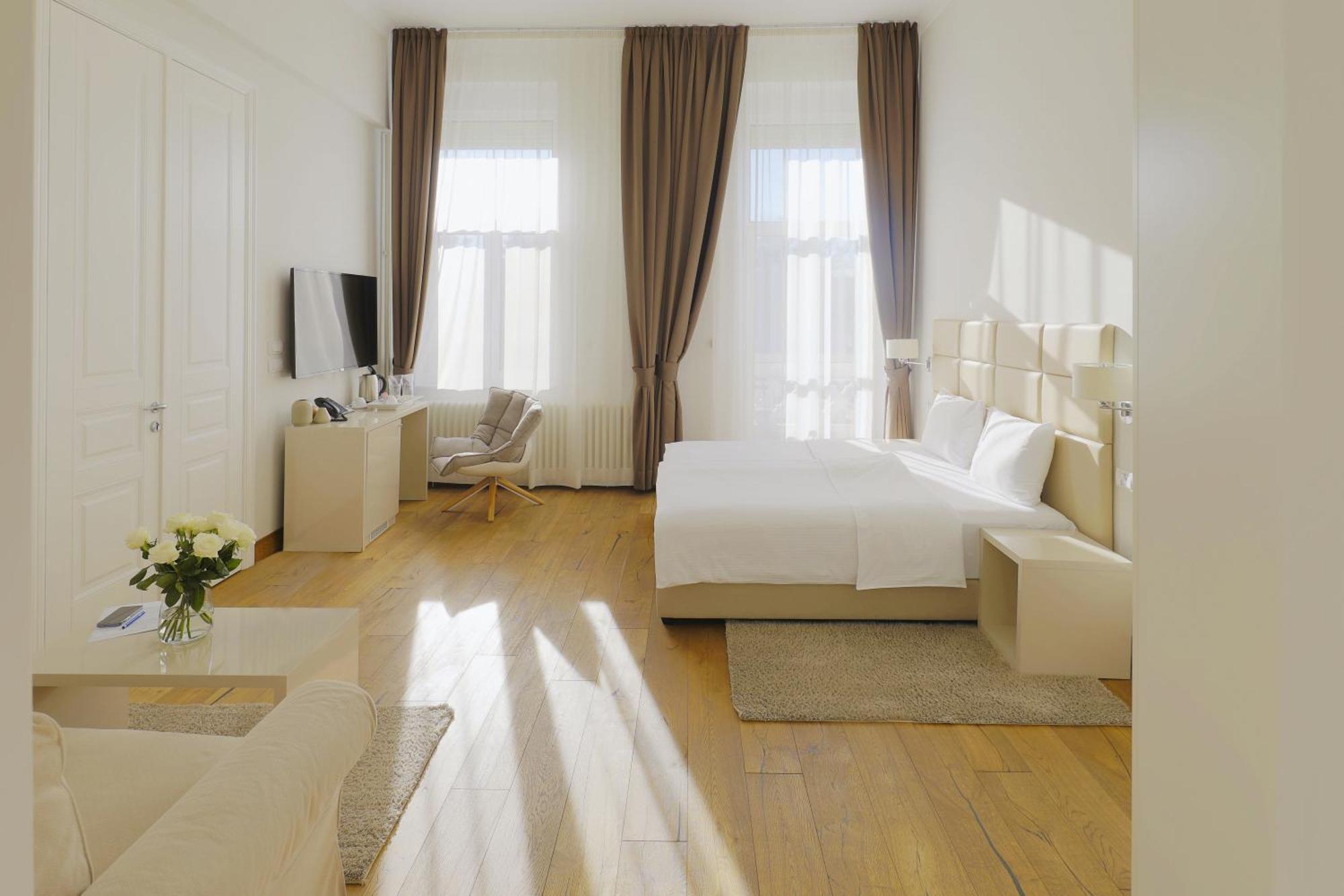Lanterna Rooms City Center Новий Сад Екстер'єр фото